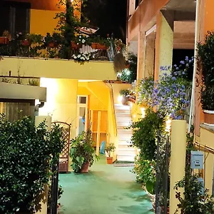 Elisa E Carla House Beautiful On The Cassia , Roma Italia